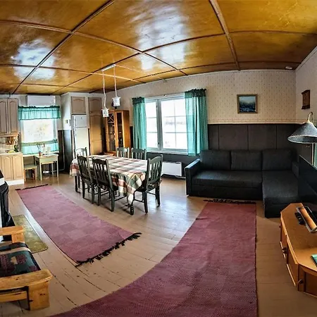Large House With Sauna וילה *